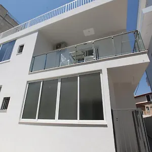 Deda Apartment Sarande