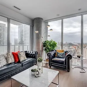 Cn Tower View Apartment Toronto